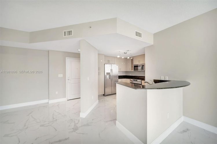 360 Condo #1001 image #13