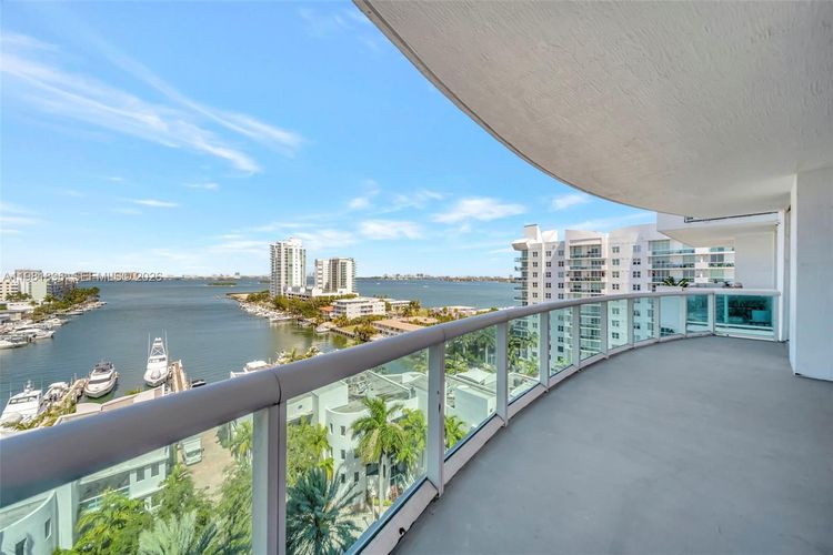 360 Condo #1001 image #28