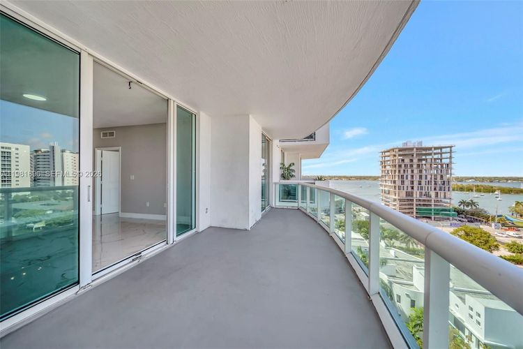 360 Condo #1001 image #30