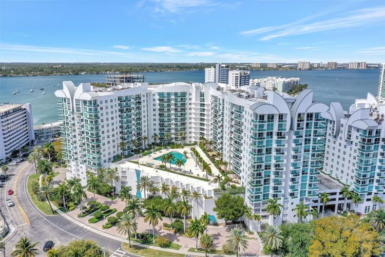 360 Condo #1001 image #39