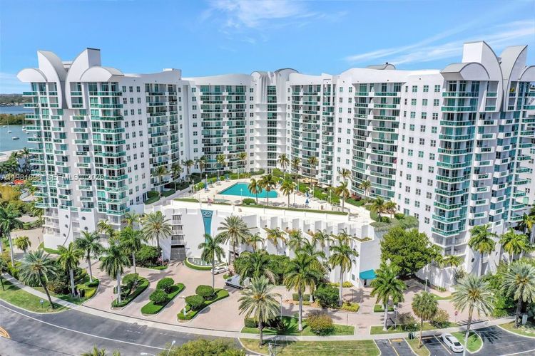 360 Condo #1001 image #40