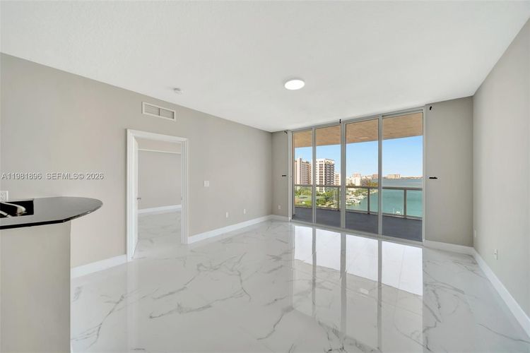 360 Condo #1001 image #6