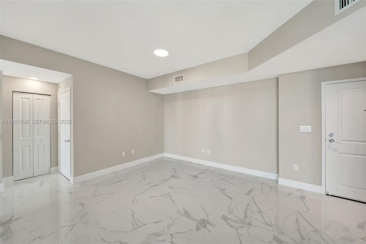360 Condo #1001 image #8