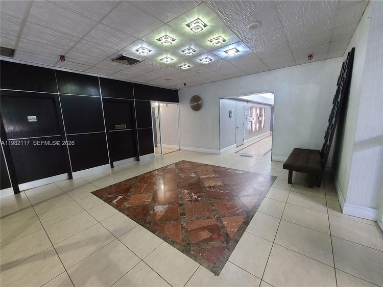 Madison Downtown #W-605 image #33