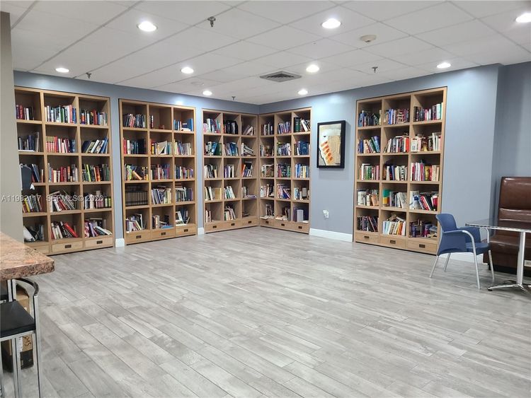 Madison Downtown #W-605 image #38