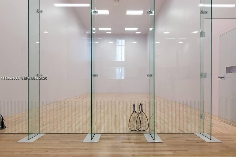 Paramount Miami Worldcenter #4801 image #40