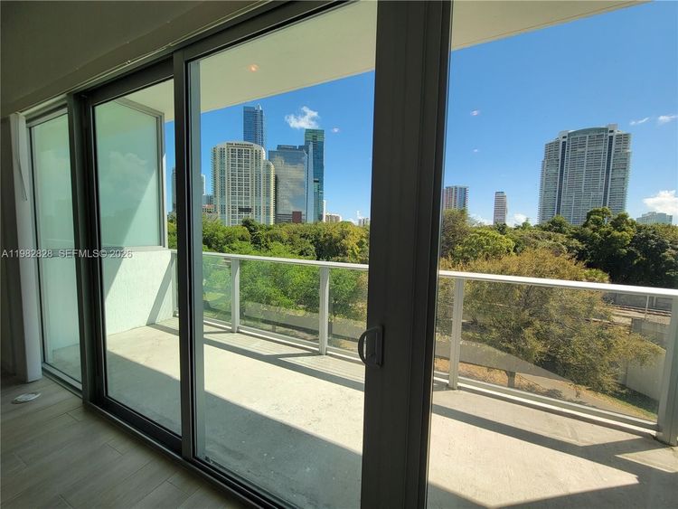 Le Parc at Brickell #411 image #10