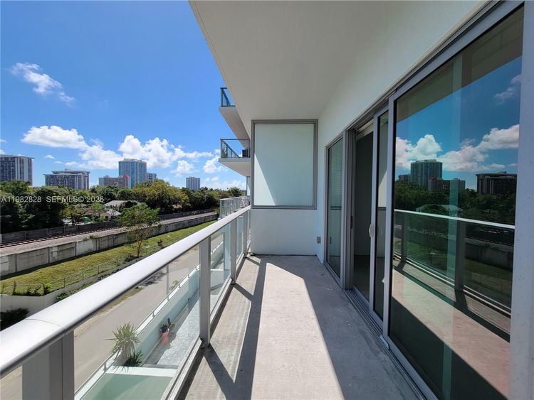 Le Parc at Brickell #411 image #15