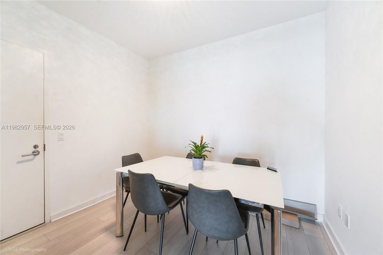 Paraiso Bayviews #1901 image #7