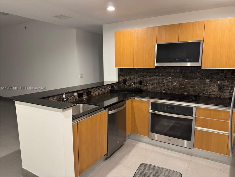 Avenue 1060 Brickell #1707 image #6