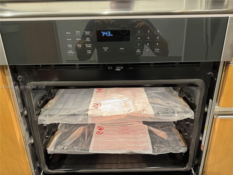 Avenue 1060 Brickell #1707 image #9