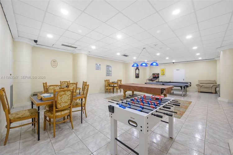 Sea Air Towers #924 image #22