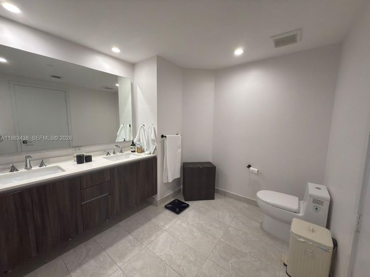 Aria on the Bay #3300 image #28