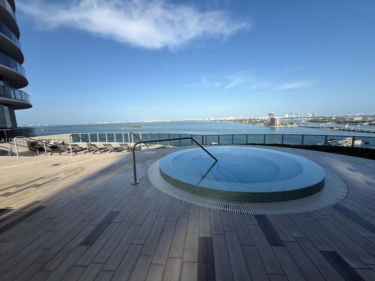 Aria on the Bay #3300 image #47