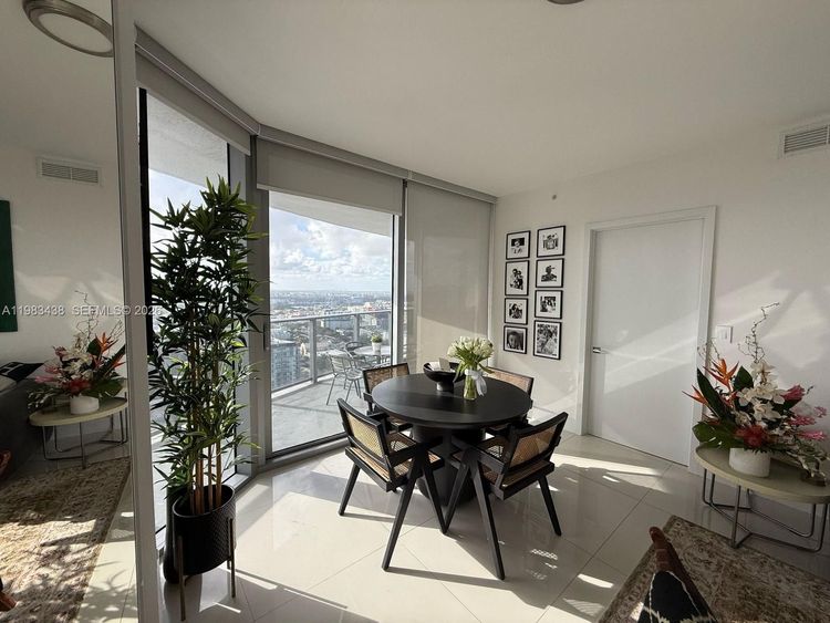 Aria on the Bay #3300 image #7