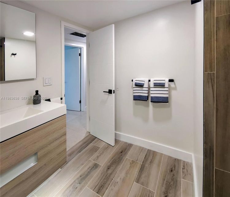 Flamingo South Beach #330S image #18