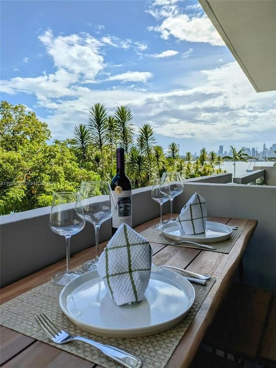 Flamingo South Beach #330S image #25