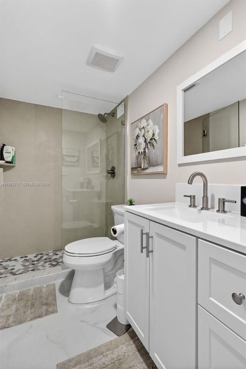 Trafalgar Towers #601 image #22