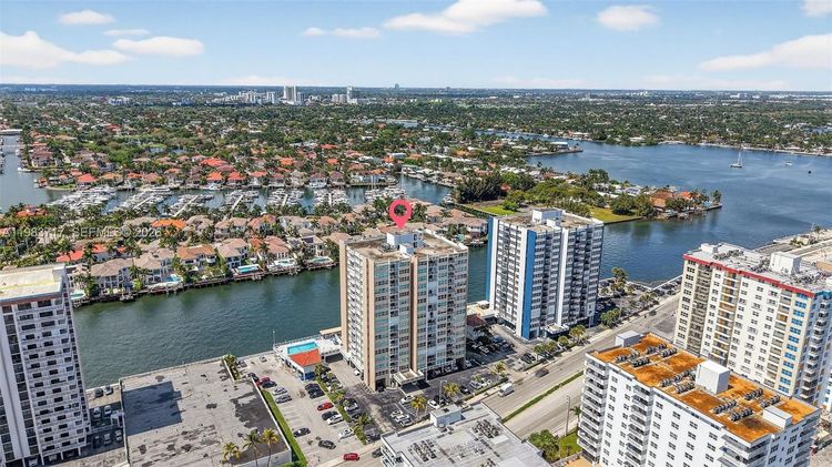 Trafalgar Towers #601 image #30