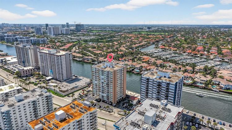 Trafalgar Towers #601 image #31