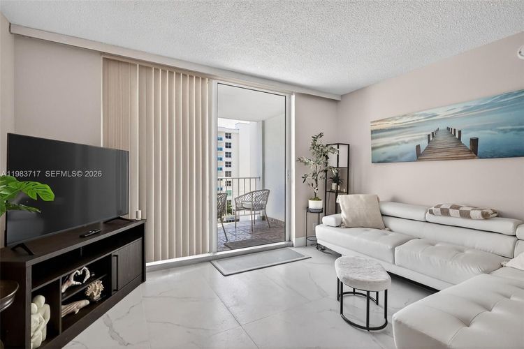 Trafalgar Towers #601 image #7