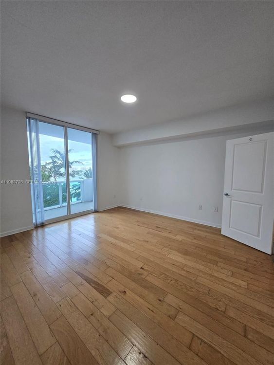 360 Condo #510 image #19