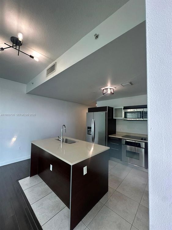 Quantum on the Bay #3803 image #7