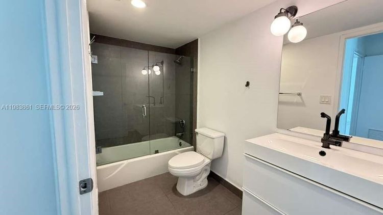 Oceanview #905 image #10