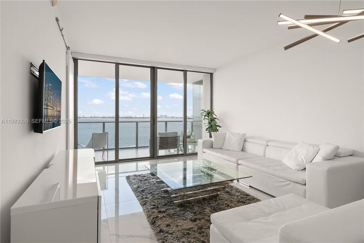 One Paraiso #1202 image #10