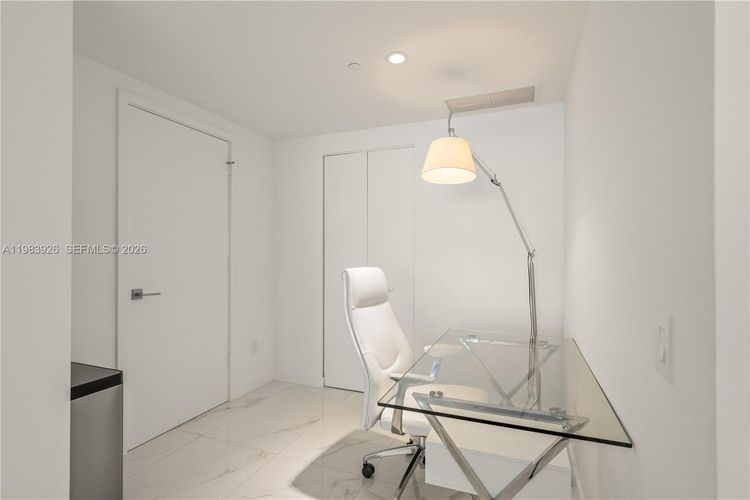 One Paraiso #1202 image #25