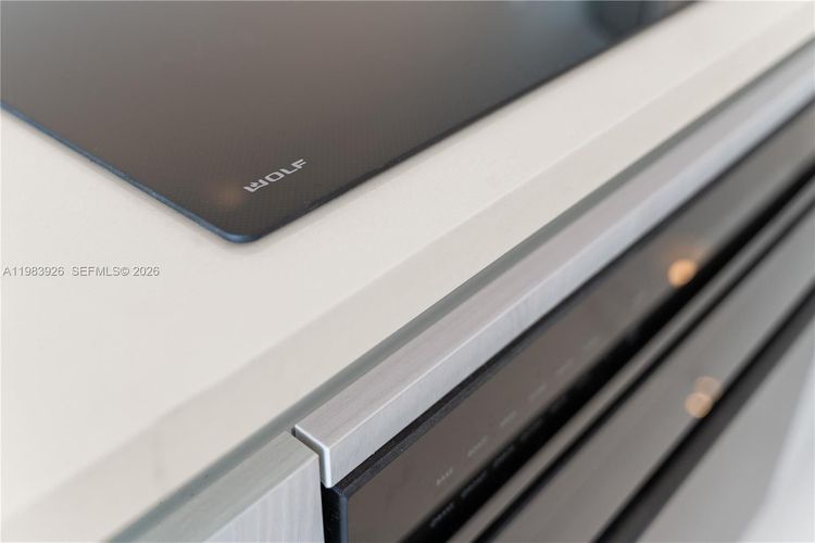 One Paraiso #1202 image #28