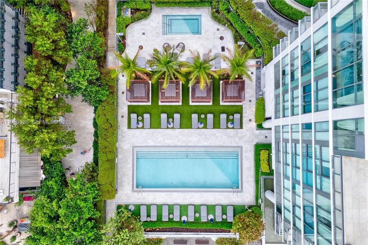 One Paraiso #1202 image #33