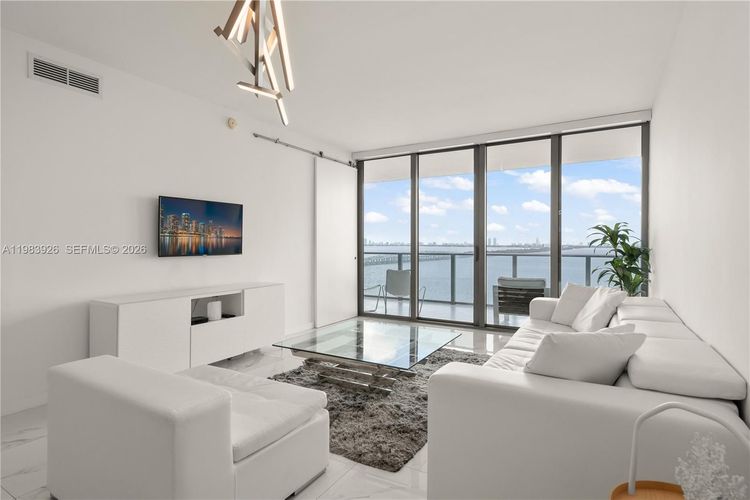 One Paraiso #1202 image #9