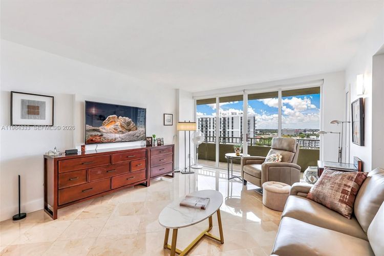 Jockey Club III #1258 image #24