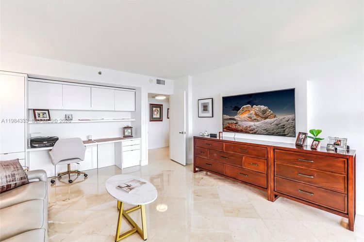 Jockey Club III #1258 image #27