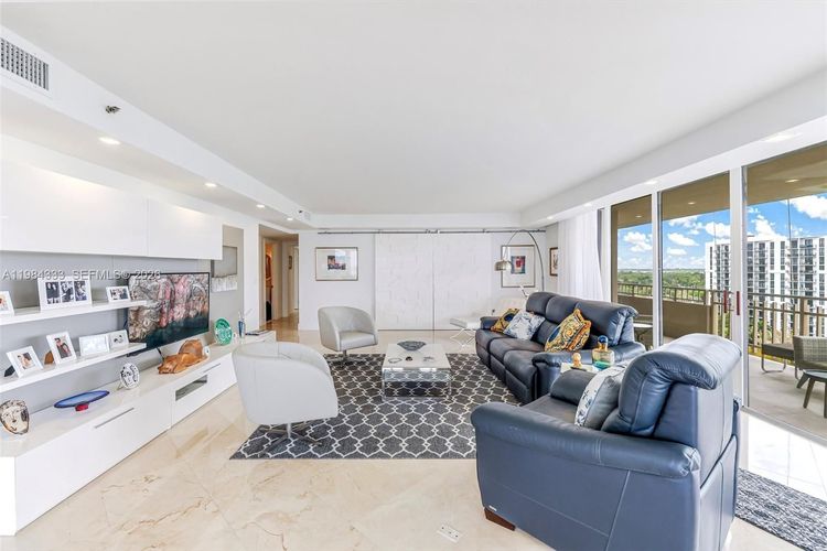 Jockey Club III #1258 image #49