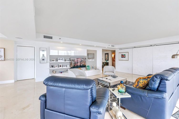 Jockey Club III #1258 image #51