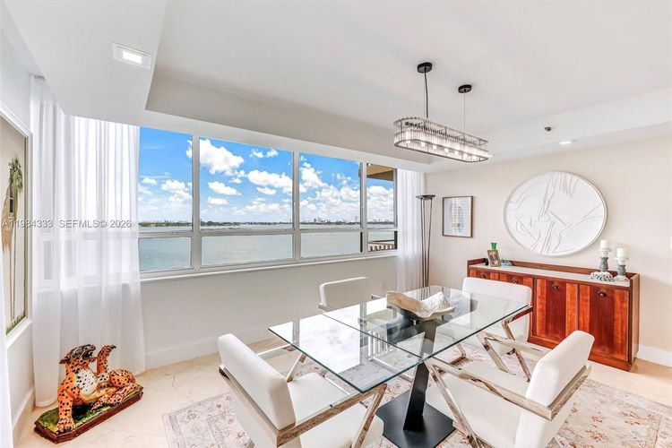 Jockey Club III #1258 image #6