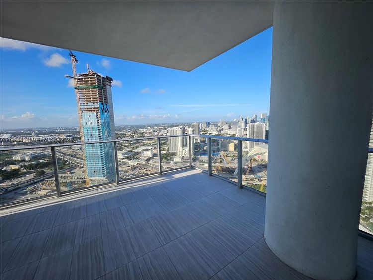 Paramount Miami Worldcenter #4000 image #18