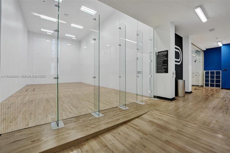 Paramount Miami Worldcenter #3601 image #35