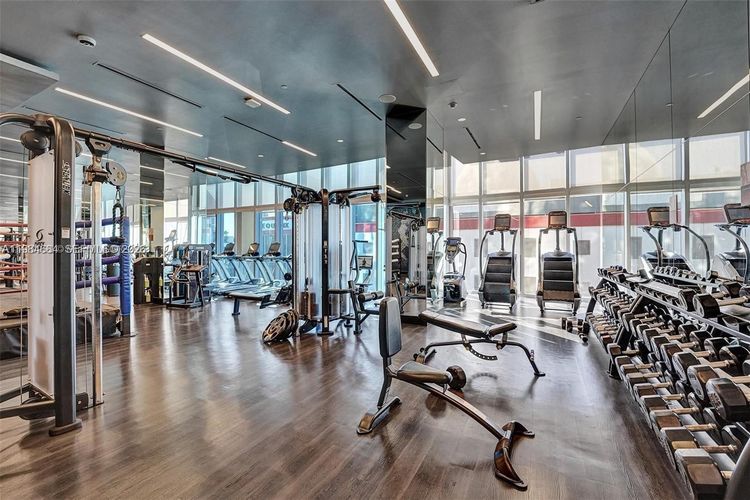 Paramount Miami Worldcenter #3601 image #36