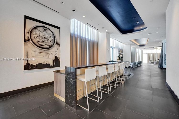 Paramount Miami Worldcenter #3601 image #42