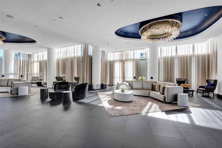 Paramount Miami Worldcenter #3601 image #43