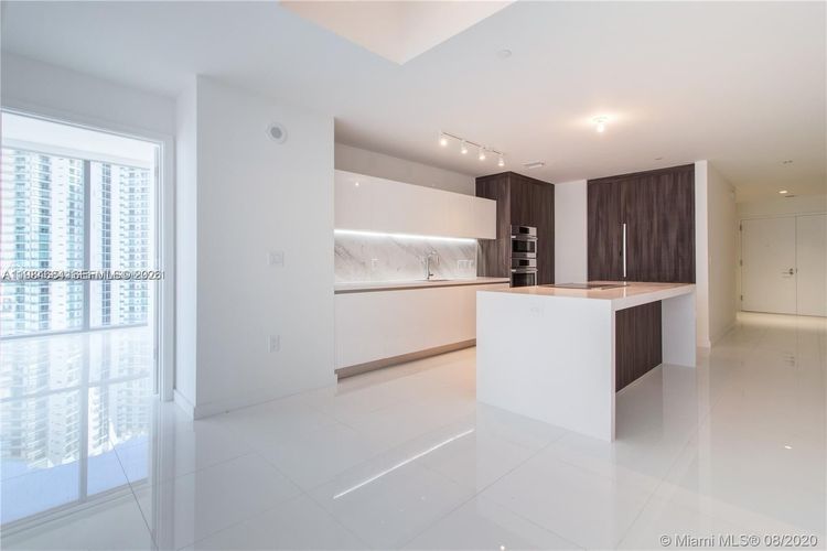 Paramount Miami Worldcenter #3601 image #6