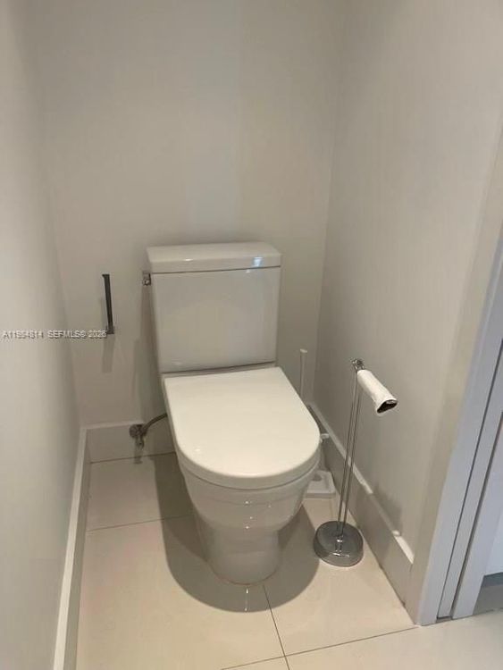 Jockey Club III #1152 image #15