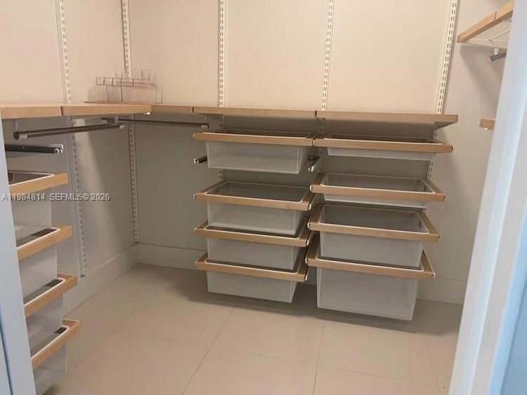 Jockey Club III #1152 image #16