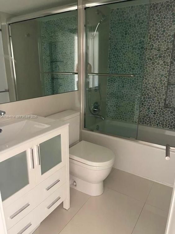 Jockey Club III #1152 image #17