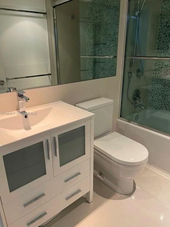 Jockey Club III #1152 image #22