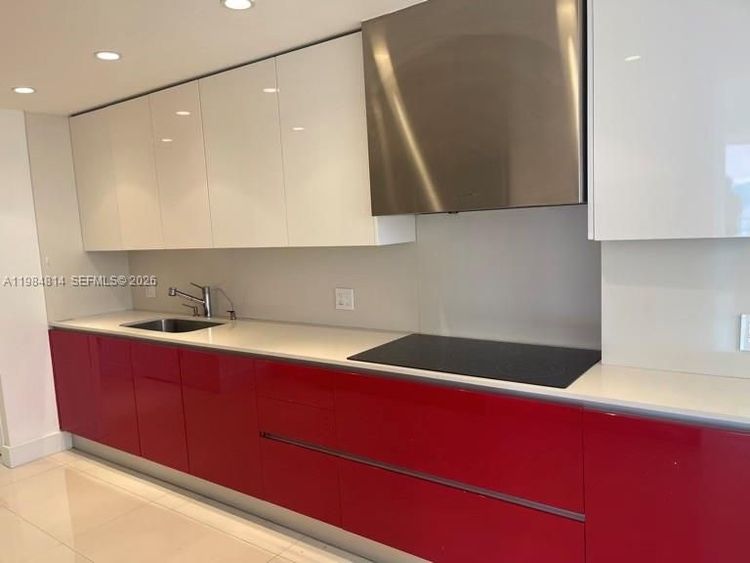 Jockey Club III #1152 image #7