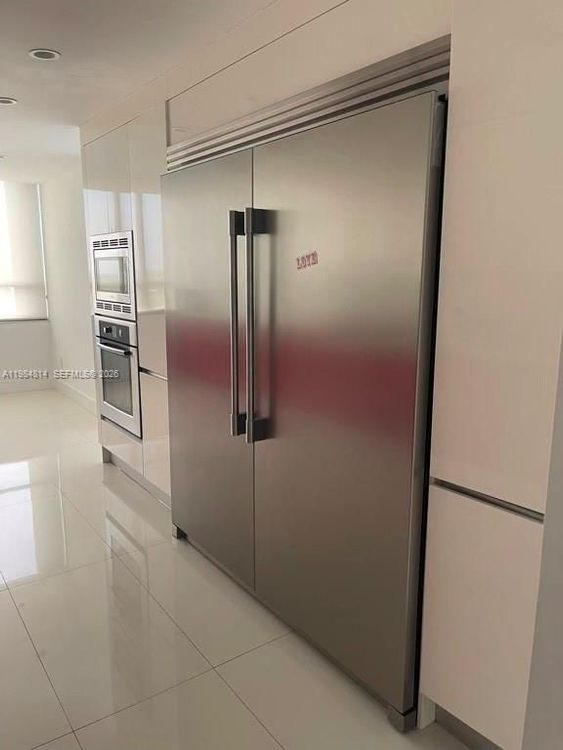 Jockey Club III #1152 image #9